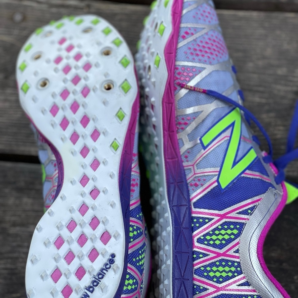 Women’s new balance cross country shoes - Picture 6 of 10